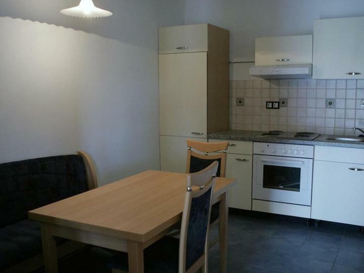 Apartments Mali Raj Dolenci Bagian luar foto