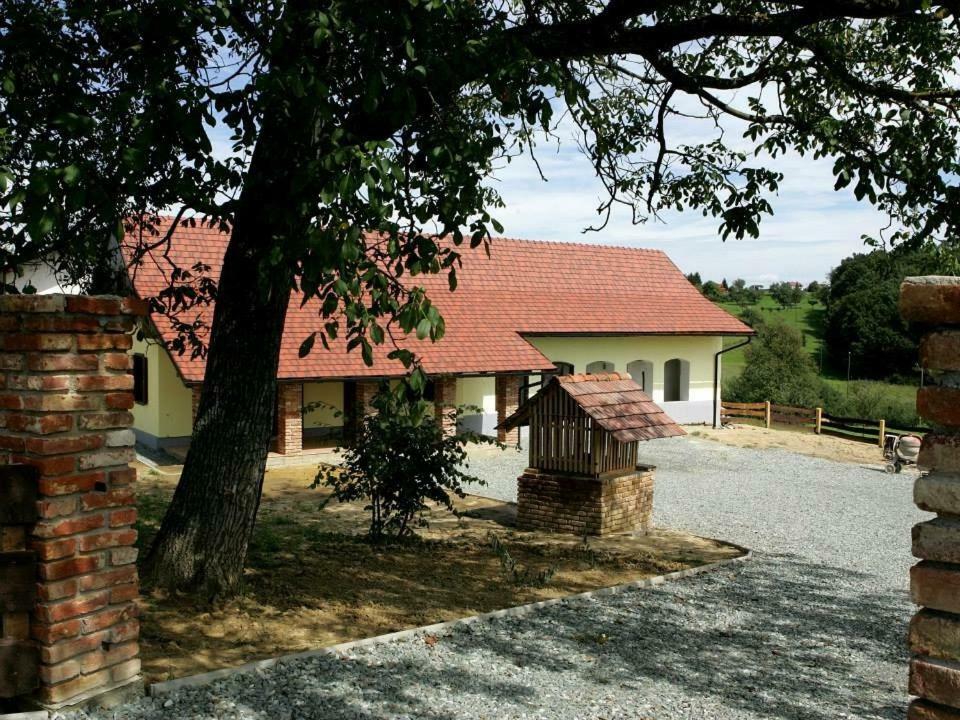 Apartments Mali Raj Dolenci Bagian luar foto